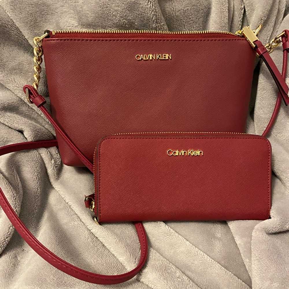 Calvin Klein purse and wallet set